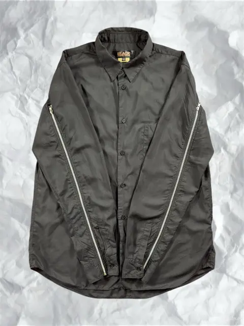 COMME des GARÇONS