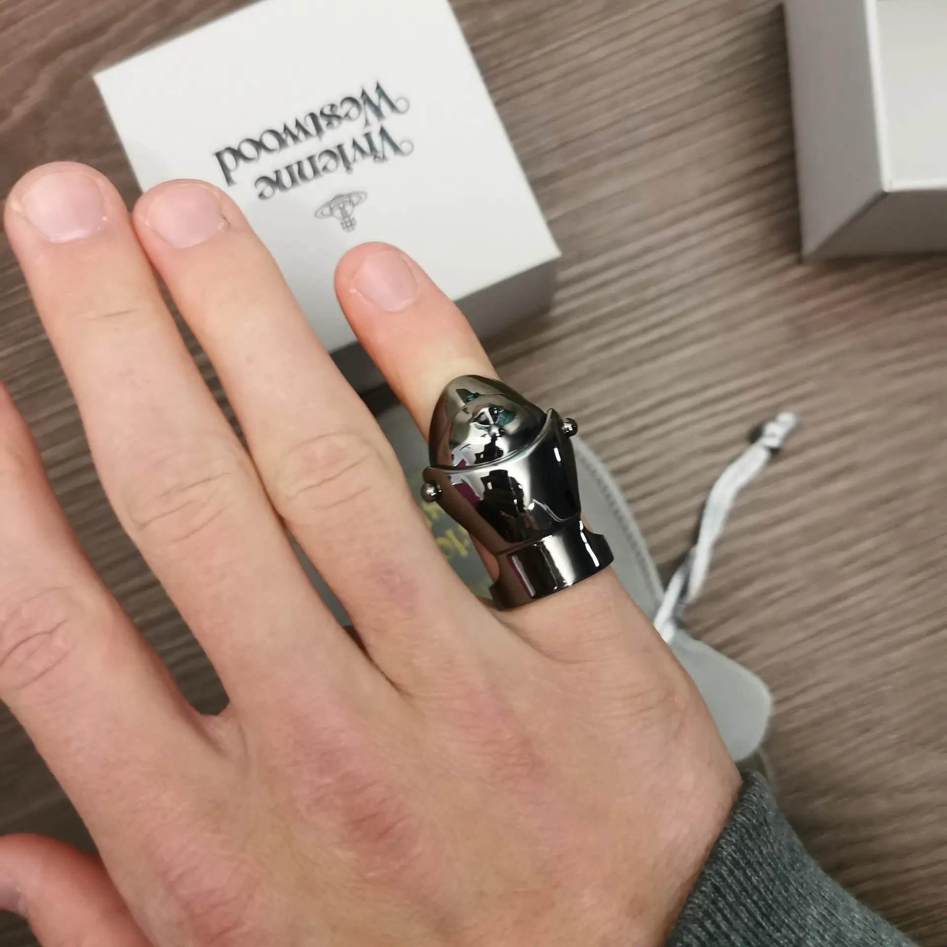 Vivienne Westwood  Armor Ring Size M