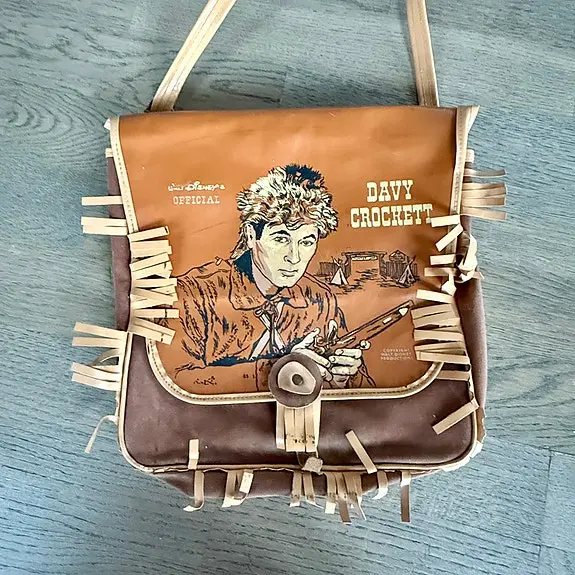 Walt Disneys Davy Crockett "Frontier Bag" fra 1955