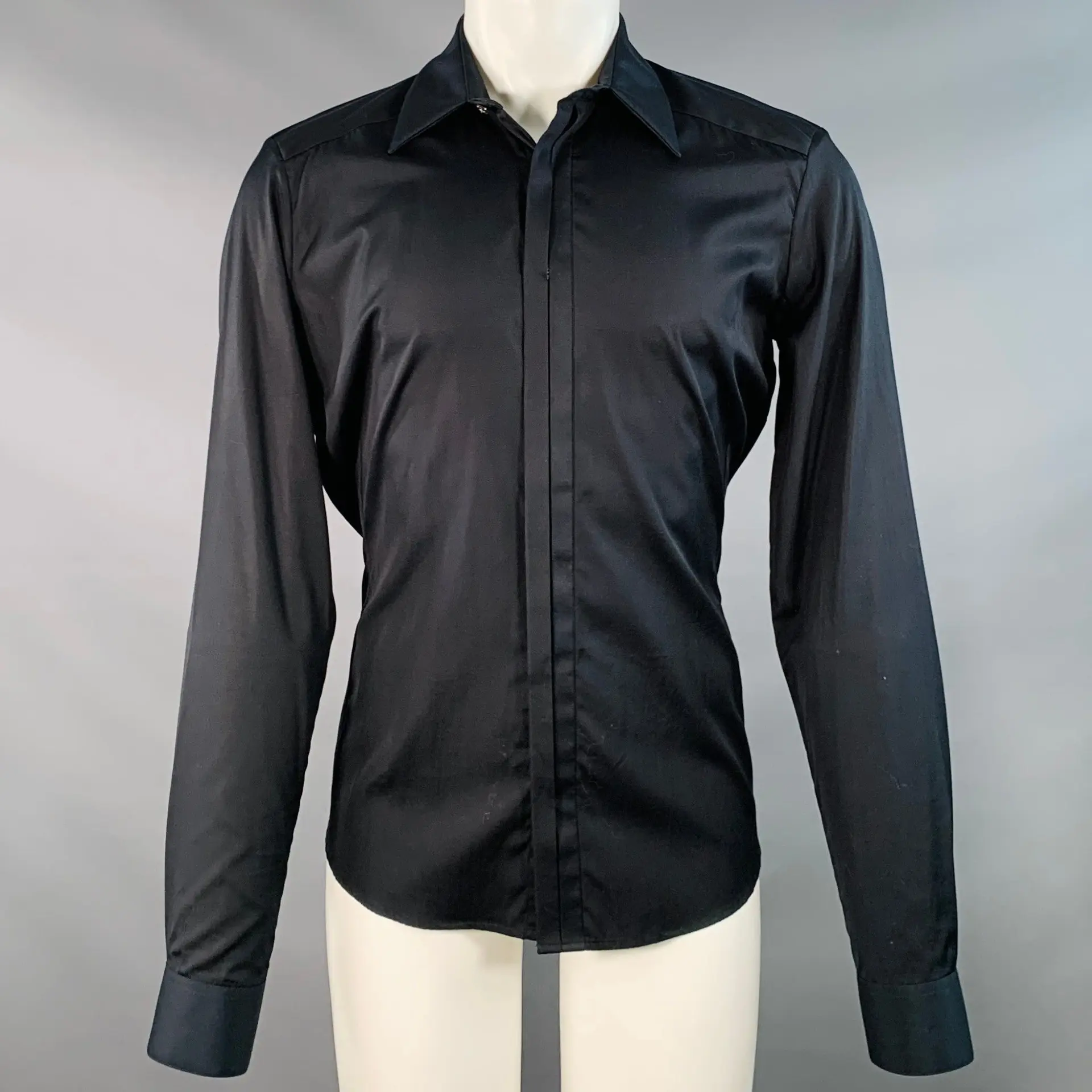 38 Black Cotton Slim Fit Hidden Buttons Long Sleeve Shirt