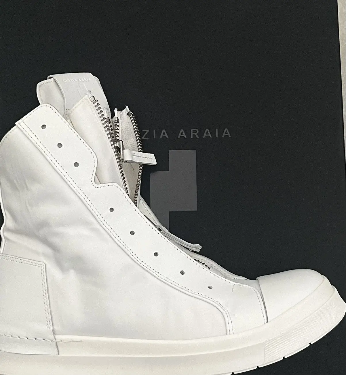 Cinzia Araia High Top Sneakers Zip