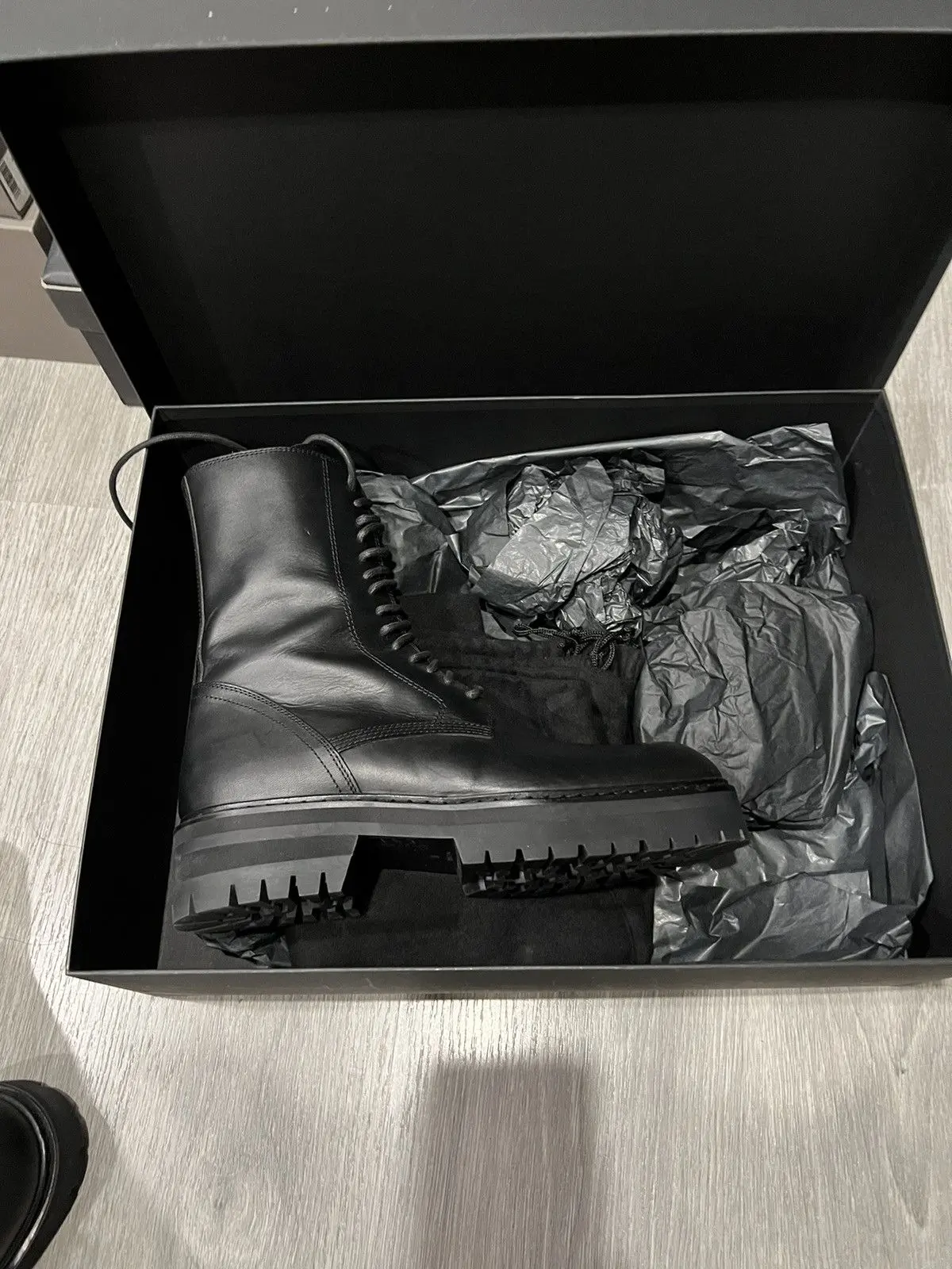 Combat boots