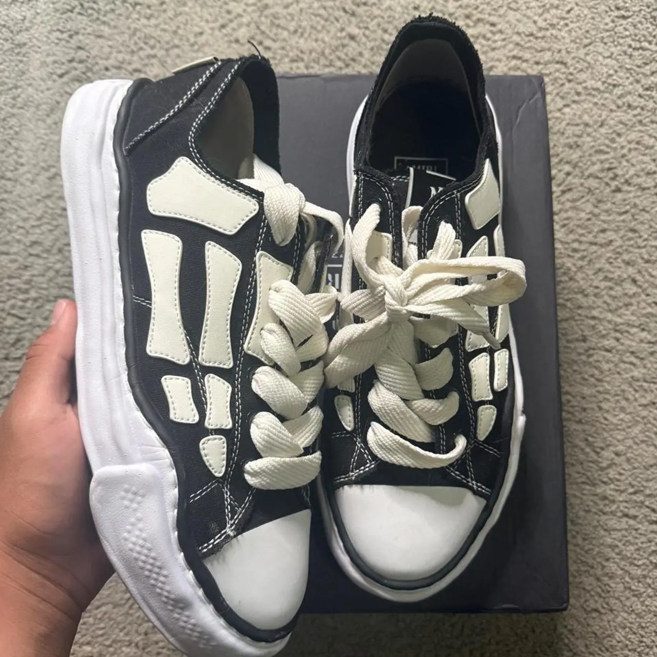 Amiri x MMY sneakers #amiri #mmy #skeleton

Worn like 3 times
Size 45euro (11.5)