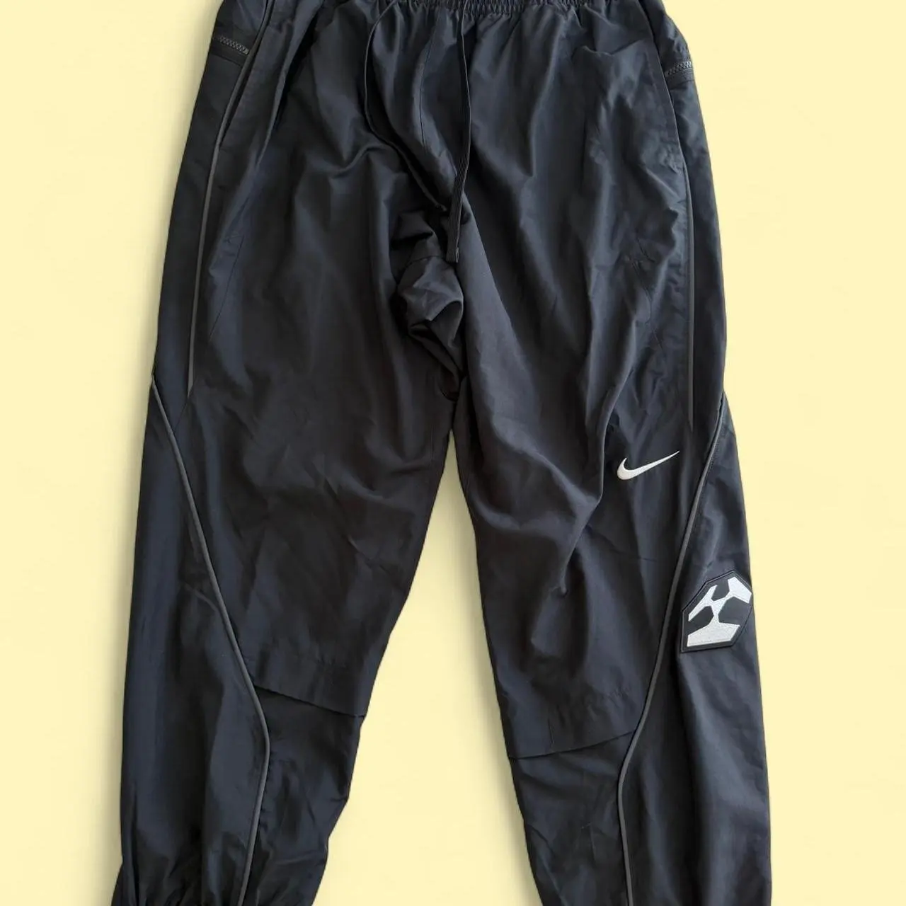 Nike x Acronym tracksuit pants, size M. Worn a few times, great condition. Cool collab, deadstock.

#nike #acronym #streetwear