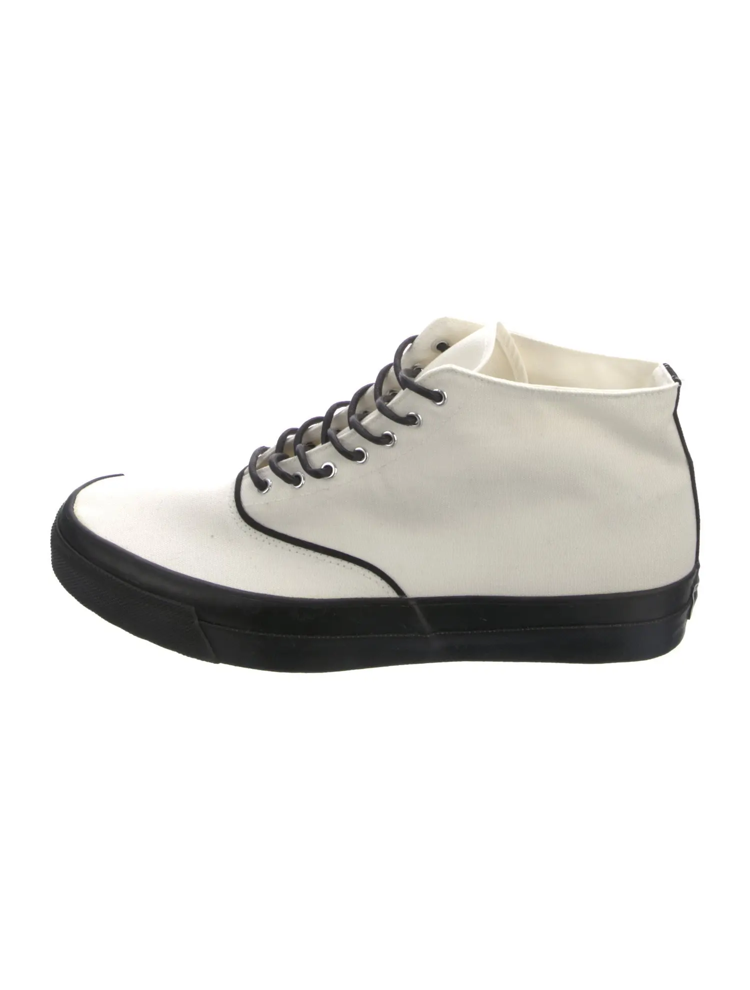 HOMME PLISSÉ ISSEY MIYAKE x Wakouwa Sneakers